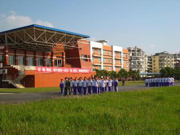 臺江華僑中學(xué) (3)_臺江華僑中學(xué)